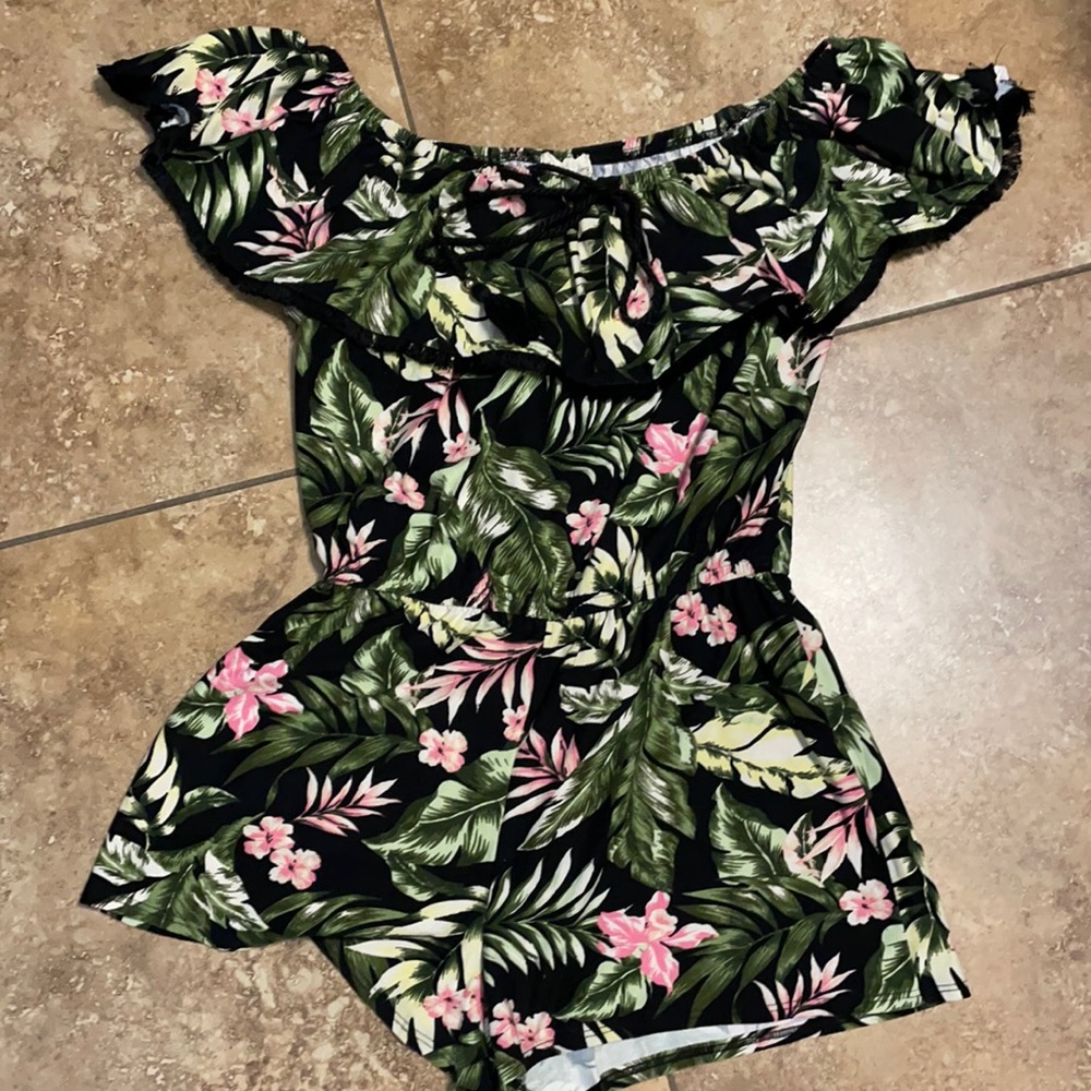 TROPICAL ROMPER SIZE MEDIUM